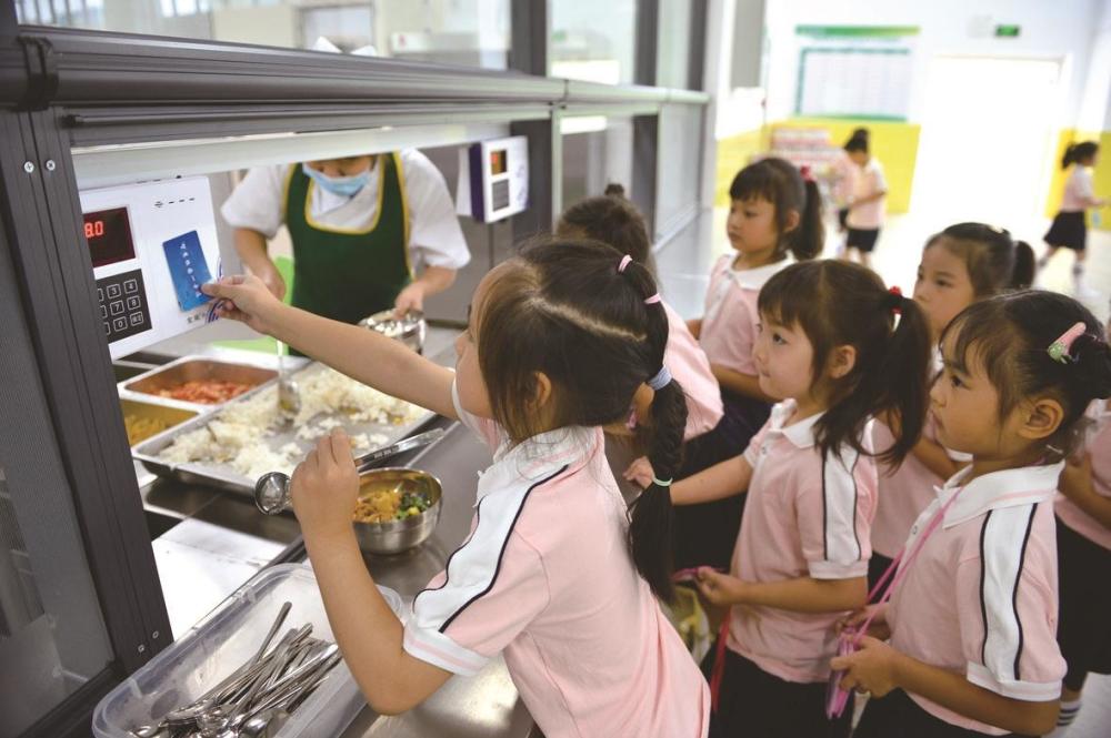 “中央廚房＋微廚房”，湖北這地區中小學的營養午餐，值得全國推廣！